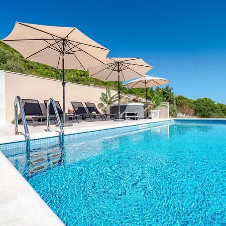 House Vira By Guide Villa Blato (Korcula)