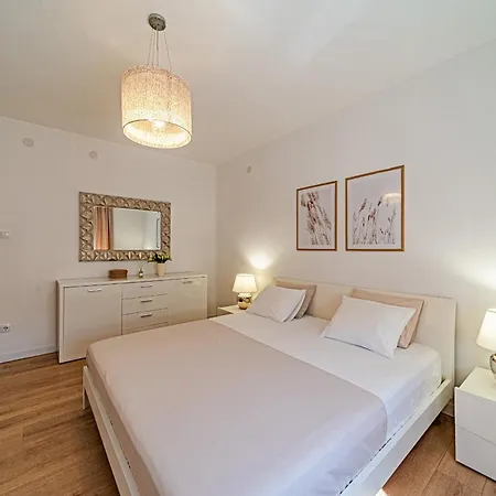 House Vira By Guide Villa Blato (Korcula)