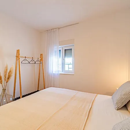 וילה House Vira By Guide