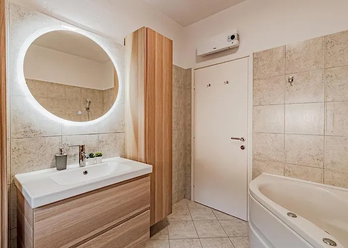 Willa House Vira By Guide