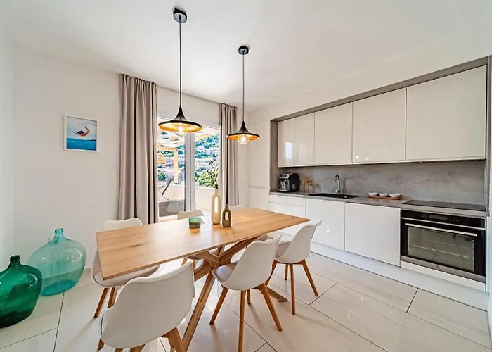 House Vira By Guide Willa *