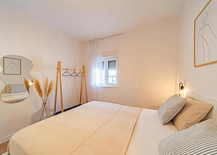 House Vira By Guide Willa