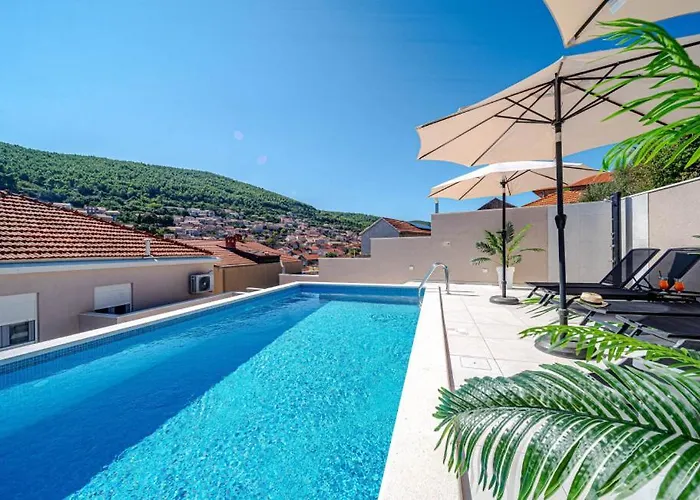 Willa House Vira By Guide